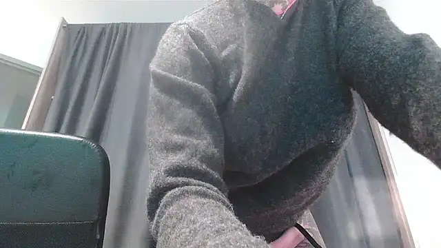 Snapshot of serena__vedette chatting on November 2025 09:41:01 AM serena vedette online show from November 2025 09:41:01 AM