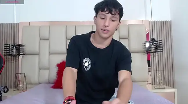 Snapshot of MarckPassion chatting on January 2025 12:40:02 PM MarckPassion online show from January 2025 12:40:02 PM