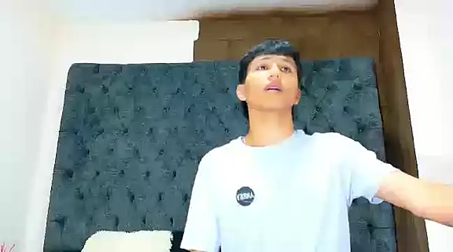 Snapshot of MarckPassion chatting on March 2025 12:56:01 PM MarckPassion online show from March 2025 12:56:01 PM