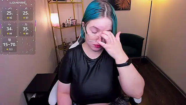 Snapshot of Manic_pixie_ chatting on June 2026 03:27:01 PM Manic pixie online show from June 2026 03:27:01 PM