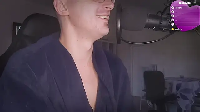 Moonsire1 online show from September 2025 05:56:02 PM