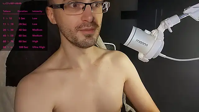 Moonsire1 online show from January 2026 07:11:01 PM