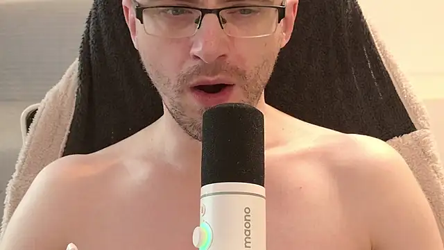 Moonsire1 online show from February 2026 05:37:01 AM