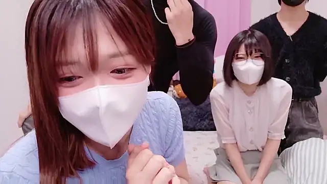 NA-KAREN-V8 online show from September 2025 12:17:01 PM