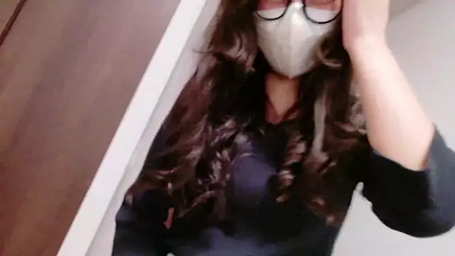 NA-KAREN-V8 online show from September 2025 11:15:01 AM