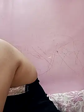 Snapshot of Simran-001 chatting on December 2025 11:48:01 AM Simran-001 online show from December 2025 11:48:01 AM