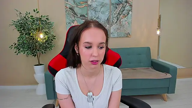 SandraTucker online show from February 2025 06:54:01 AM