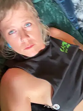 Snapshot of I_am_babydoll chatting on October 2025 03:34:02 PM I am babydoll online show from October 2025 03:34:02 PM