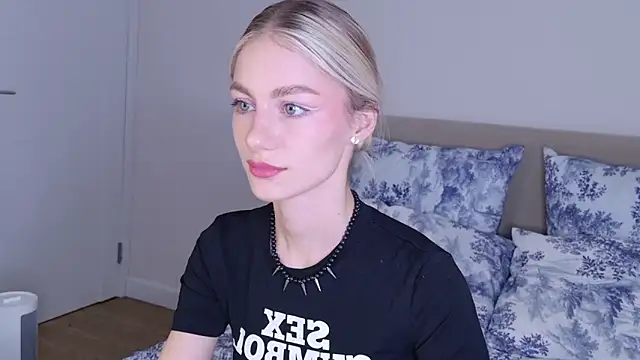 Snapshot of GabriellaOlsen chatting on December 2025 01:39:02 PM GabriellaOlsen online show from December 2025 01:39:02 PM