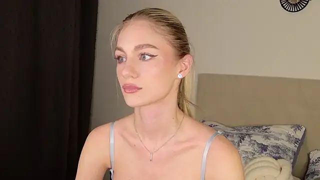 Snapshot of GabriellaOlsen chatting on February 2026 04:35:01 PM GabriellaOlsen online show from February 2026 04:35:01 PM