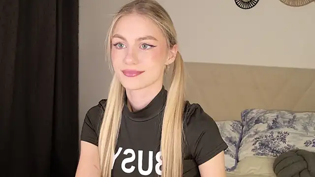 Snapshot of GabriellaOlsen chatting on February 2026 03:42:02 PM GabriellaOlsen online show from February 2026 03:42:02 PM