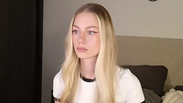 Snapshot of GabriellaOlsen chatting on February 2026 06:18:01 PM GabriellaOlsen online show from February 2026 06:18:01 PM