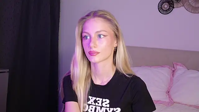 GabriellaOlsen online show from June 2026 04:35:02 PM
