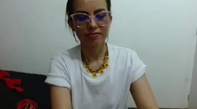 Snapshot of ShairaMarss chatting on January 2025 07:34:02 PM ShairaMarss online show from January 2025 07:34:02 PM