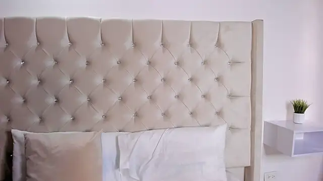 bella bloomg online show from March 2025 10:38:01 PM