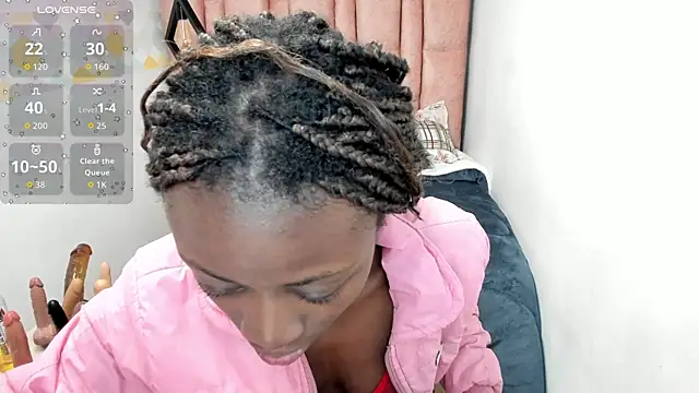 Sara Naugty online show from November 2025 02:27:01 PM