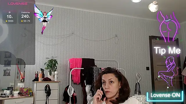 Soffya Soy online show from November 2025 01:11:02 PM