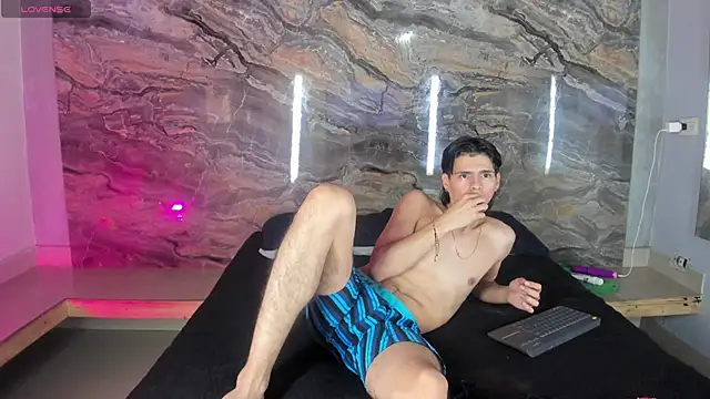 Martshall09 online show from January 2025 07:53:02 PM