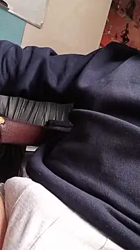 Snapshot of Andre16c chatting on January 2026 02:43:02 PM Andre16c online show from January 2026 02:43:02 PM