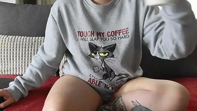Snapshot of bunnyfox420 chatting on May 2026 02:44:02 PM bunnyfox420 online show from May 2026 02:44:02 PM