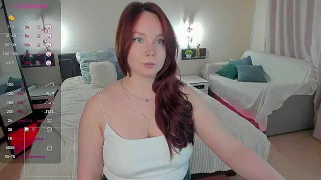 Snapshot of maya_suun chatting on June 2026 01:05:01 AM maya suun online show from June 2026 01:05:01 AM