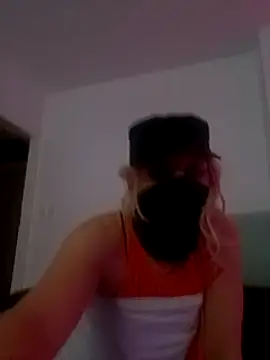 Snapshot of sandrahoeslut chatting on February 2025 12:13:01 AM sandrahoeslut online show from February 2025 12:13:01 AM