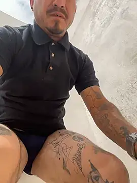 paullliliu online show from April 2026 08:06:01 PM