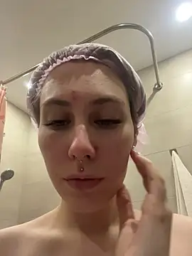 Molli Luv online show from November 2025 06:52:01 PM