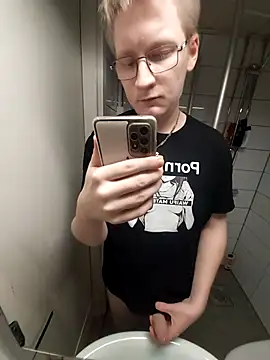 Arttuforyounakedboy online show from February 2026 02:49:01 AM