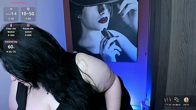 Snapshot of QueenOfHaze chatting on February 2026 07:18:01 AM QueenOfHaze online show from February 2026 07:18:01 AM