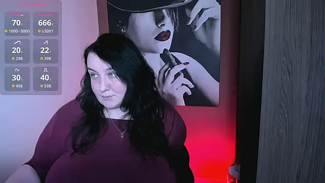 Snapshot of QueenOfHaze chatting on February 2026 10:33:01 PM QueenOfHaze online show from February 2026 10:33:01 PM