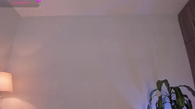 Hannah Jonhson online show from July 2026 12:57:02 AM