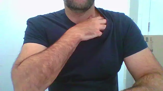 Snapshot of _tuga_man_ chatting on November 2025 01:54:02 PM tuga man online show from November 2025 01:54:02 PM