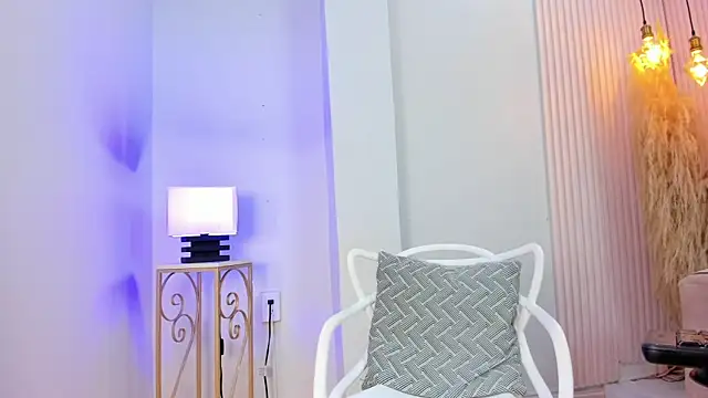 alana rossetti online show from May 2026 03:37:02 AM
