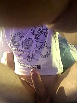 Snapshot of Pilote19 chatting on November 2025 10:56:02 PM Pilote19 online show from November 2025 10:56:02 PM