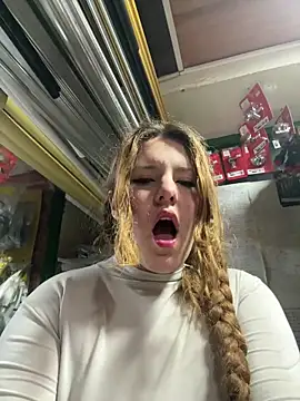 Snapshot of masmelorosa chatting on December 2025 02:28:01 AM masmelorosa online show from December 2025 02:28:01 AM