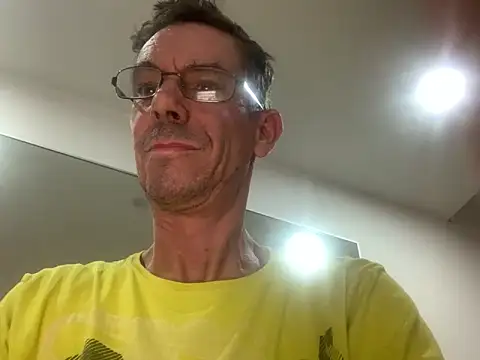 Kenhornu online show from February 2026 07:15:02 PM