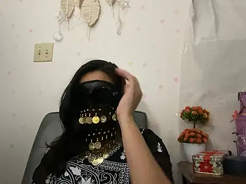 Snapshot of desiiiinigal chatting on January 2026 03:32:01 AM desiiiinigal online show from January 2026 03:32:01 AM