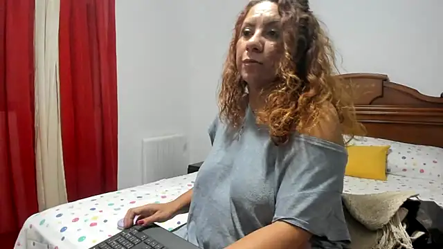 Anur-77 online show from September 2025 07:47:01 PM