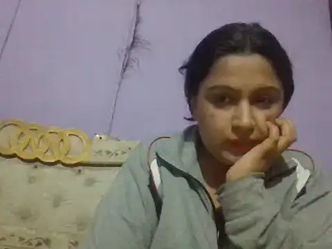 Sophia James online show from January 2025 04:17:02 PM