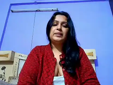 Sophia James online show from February 2025 06:49:02 PM