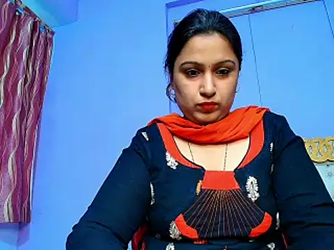 Sophia James online show from February 2025 11:54:01 AM