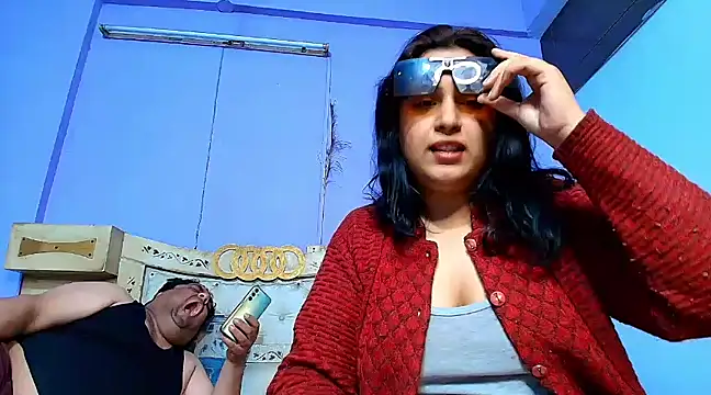 Sophia James online show from February 2025 05:40:02 PM