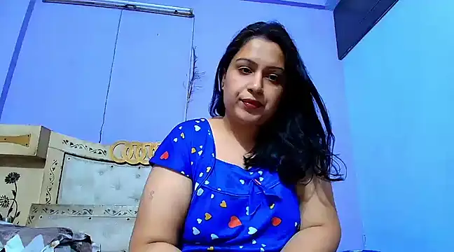 Sophia James online show from February 2025 02:04:01 PM