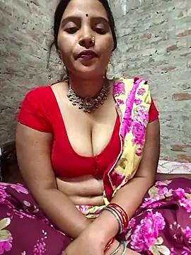 Snapshot of Simrandeshipp chatting on April 2026 05:32:02 PM Simrandeshipp online show from April 2026 05:32:02 PM