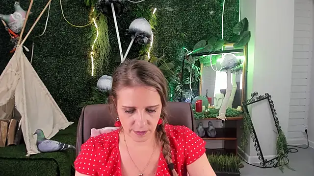 Snapshot of EmiliaBedy chatting on February 2025 12:26:02 PM EmiliaBedy online show from February 2025 12:26:02 PM