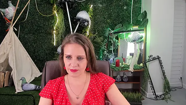 Snapshot of EmiliaBedy chatting on February 2025 03:28:02 PM EmiliaBedy online show from February 2025 03:28:02 PM