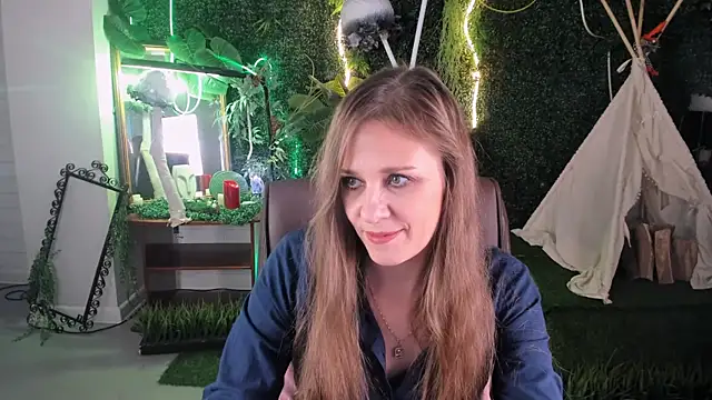 Snapshot of EmiliaBedy chatting on February 2025 09:15:01 AM EmiliaBedy online show from February 2025 09:15:01 AM