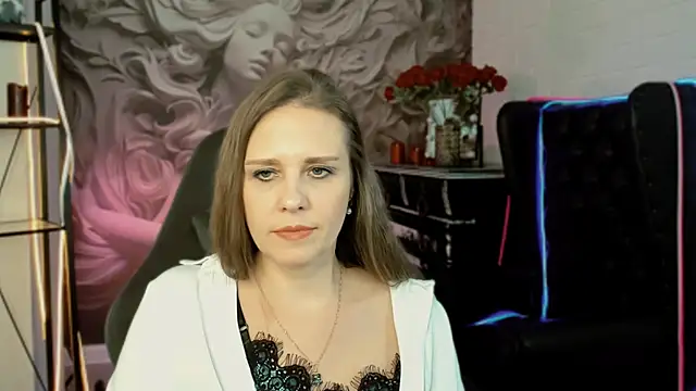 Snapshot of EmiliaBedy chatting on February 2025 12:11:02 PM EmiliaBedy online show from February 2025 12:11:02 PM