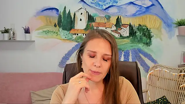 Snapshot of EmiliaBedy chatting on February 2025 03:19:02 PM EmiliaBedy online show from February 2025 03:19:02 PM